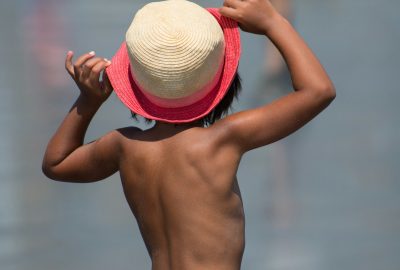 Offrez à vos enfants une protection solaire optimale avec un chapeau anti-UV !