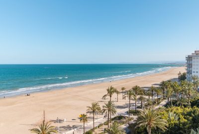 Investir à Biarritz : pourquoi passer par une agence immobilière est essentiel ?