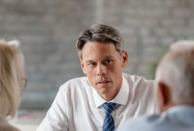 Les critères à prendre en compte pour sélectionner un avocat pénal de confiance