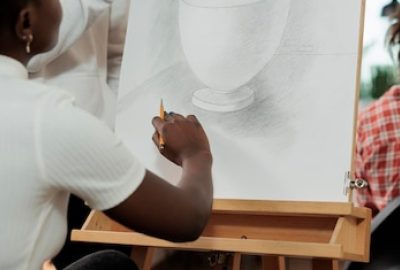 Illustration : choisissez la meilleure formation en école spécialisée